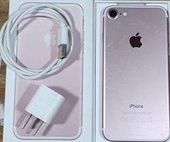 iPhone 7 32gb (Rose Gold) pre-loved item