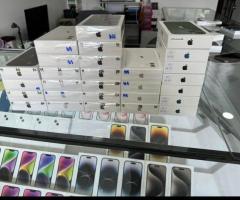 FOR SALES- NEW APPLE IPHONE 15 15 PRO 15 PRO MAX 512GB-128GB-64GB....$700( FACTORY UNLOCKED) - 3