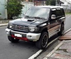 Mitsubishi Pajero 2001 - Lubang