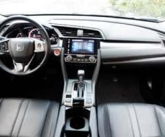 Honda Civic 2018 - Lantawan