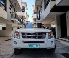 Isuzu VehiCross 2011 - Lantawan