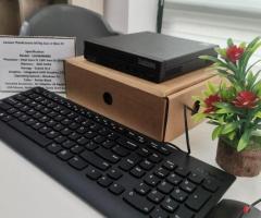 Lenovo ThinkCentre M70q Gen 4 Mini PC