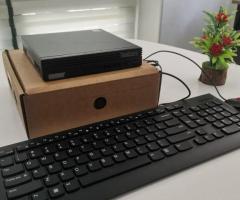 Lenovo ThinkCentre M70q Gen 4 Mini PC